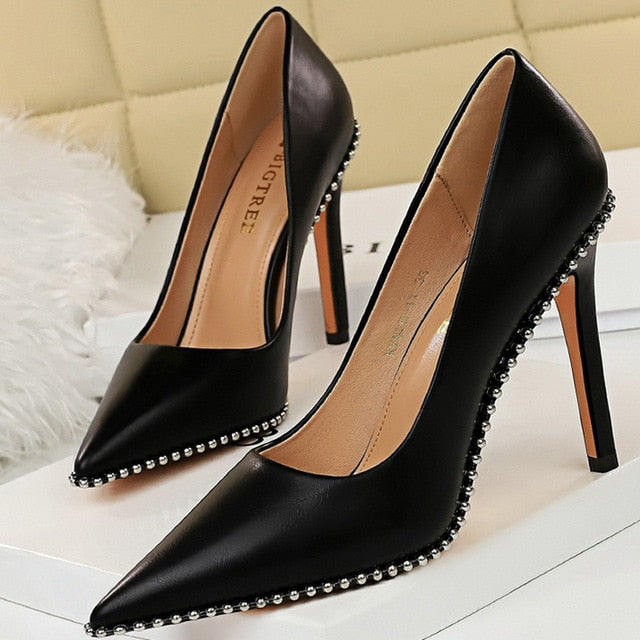 Rivet Woman Pumps